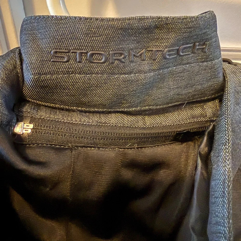 Stormtech fall/winter jacket - Picture 7 of 8